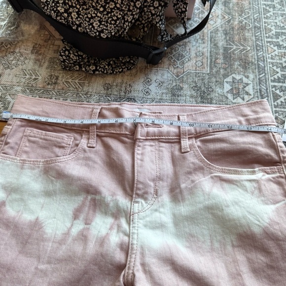 Old Navy Pink and White Jean Shorts with Frayed Hem - Picture 6 of 6
